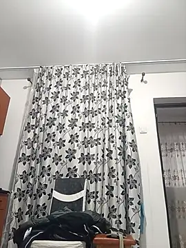 Snapshot of florin421 chatting on 03.02.26 florin421 online show from 03.02.26