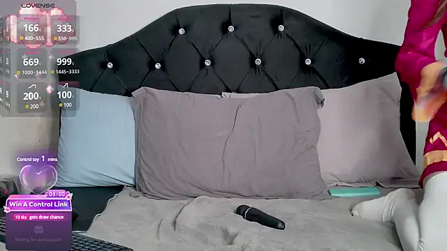 nonawhitemm online show from 03.12.25