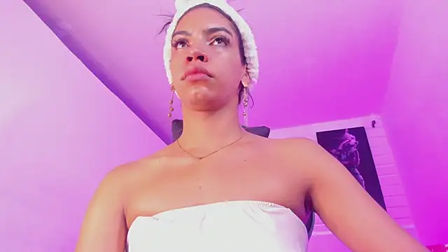 Alahia Rodriguez online show from 11.17.25