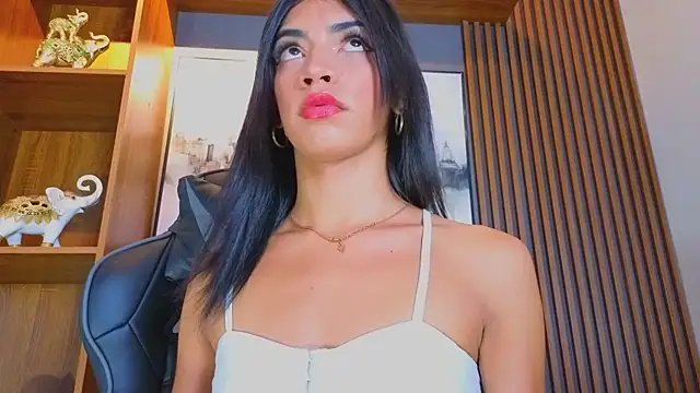 Alahia Rodriguez online show from 05.11.26
