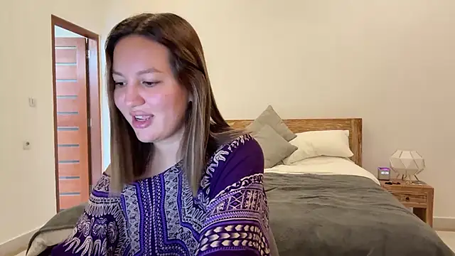 Nelly Fischer online show from 09.24.25