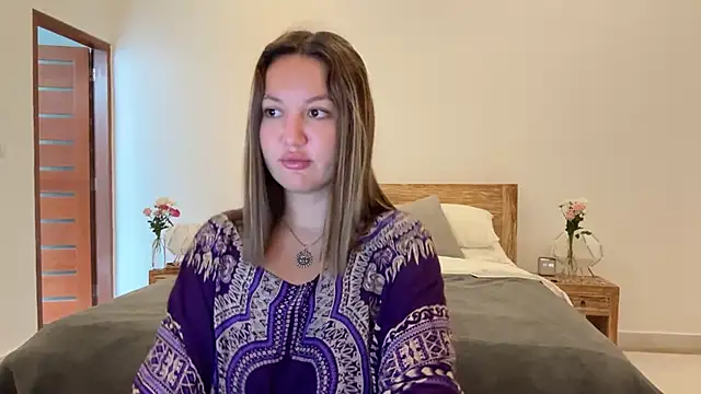 Nelly Fischer online show from 09.26.25