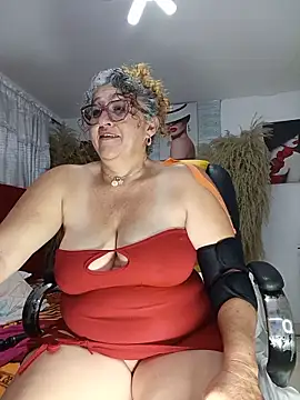 Snapshot of evelin_hott chatting on 05.24.26 evelin hott online show from 05.24.26