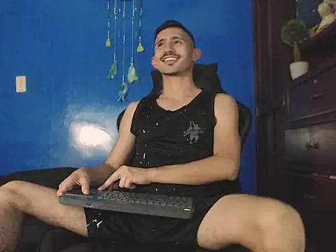 HomeAloneK online show from 11.02.25