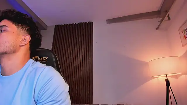 Snapshot of liam_collins21 chatting on 05.21.26 liam collins21 online show from 05.21.26