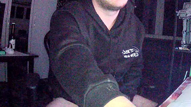 Snapshot of Longcock3345 chatting on 10.21.25 Longcock3345 online show from 10.21.25