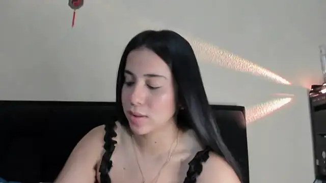 Gigi-bom online show from 12.28.24