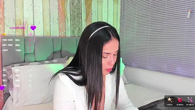 Gigi-bom online show from 02.21.25