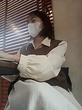 Michiko1 online show from 03.18.25