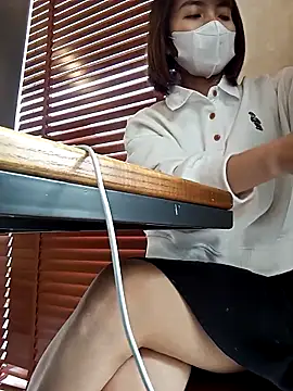 Michiko1 online show from 03.19.25