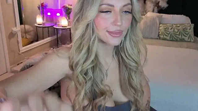 Snapshot of JoanneGG chatting on 02.01.26 JoanneGG online show from 02.01.26