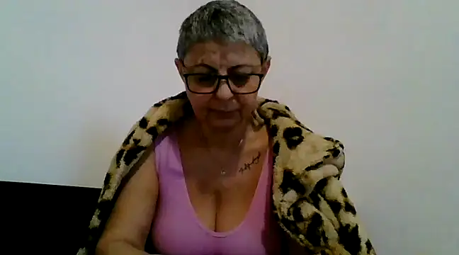roseblak42 online show from 02.13.25
