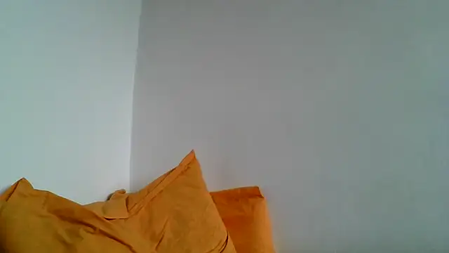 Snapshot of roseblak42 chatting on 05.17.26 roseblak42 online show from 05.17.26