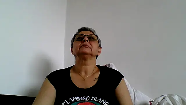 Snapshot of roseblak42 chatting on 05.31.26 roseblak42 online show from 05.31.26