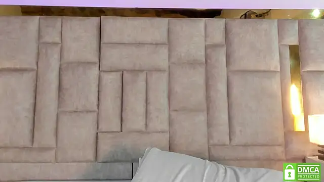 Miss Abigail  online show from 02.15.25