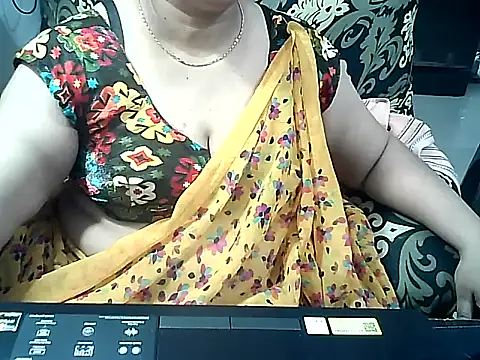 Snapshot of Punambhabisexy chatting on 10.01.25 Punambhabisexy online show from 10.01.25