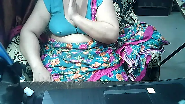 Snapshot of Punambhabisexy chatting on 05.25.26 Punambhabisexy online show from 05.25.26