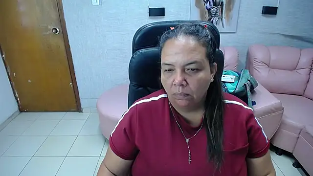 Snapshot of Penelope_Nipples_ chatting on 11.22.25 Penelope Nipples online show from 11.22.25