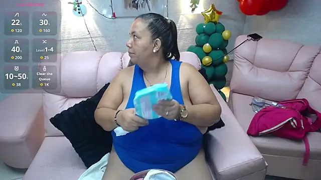 Snapshot of Penelope_Nipples_ chatting on 12.20.25 Penelope Nipples online show from 12.20.25