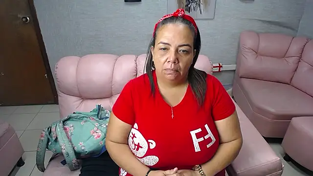 Snapshot of Penelope_Nipples_ chatting on 01.17.26 Penelope Nipples online show from 01.17.26