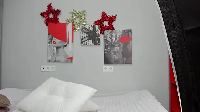 Tiny JuJu online show from 12.23.25