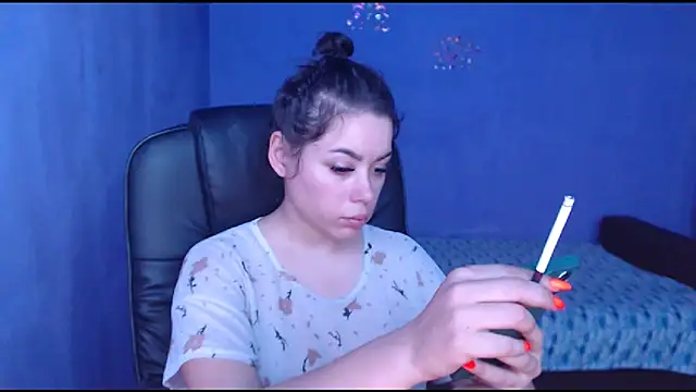 LovelyJulliette online show from 01.28.25