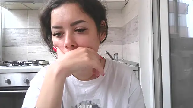 LovelyJulliette online show from 11.10.25