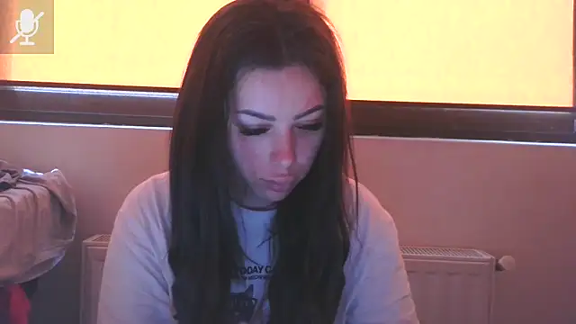 Snapshot of LovelyJulliette chatting on 04.19.26 LovelyJulliette online show from 04.19.26