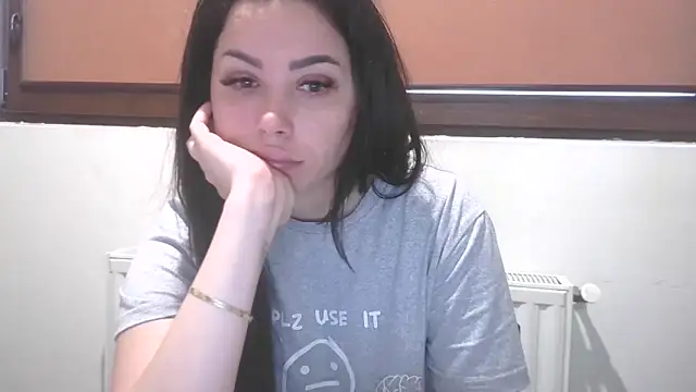 Snapshot of LovelyJulliette chatting on 05.02.26 LovelyJulliette online show from 05.02.26