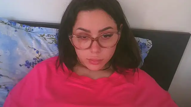 Snapshot of LovelyJulliette chatting on 05.11.26 LovelyJulliette online show from 05.11.26