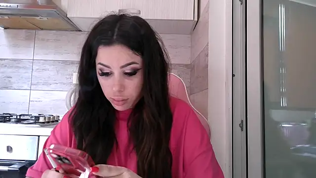 Snapshot of LovelyJulliette chatting on 05.22.26 LovelyJulliette online show from 05.22.26