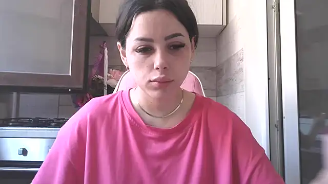 Snapshot of LovelyJulliette chatting on 05.23.26 LovelyJulliette online show from 05.23.26