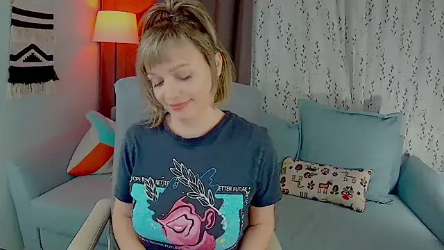 NandiSmile online show from 02.27.26