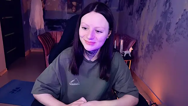 Snapshot of VeliraBraitberg chatting on 12.15.24 VeliraBraitberg online show from 12.15.24