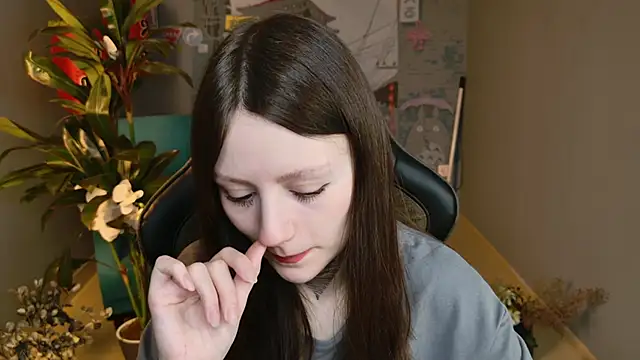 Snapshot of VeliraBraitberg chatting on 02.26.25 VeliraBraitberg online show from 02.26.25