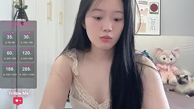 Snapshot of rose-u chatting on 05.31.26 rose-u online show from 05.31.26