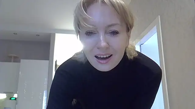 ZarinaSwift online show from 03.04.26