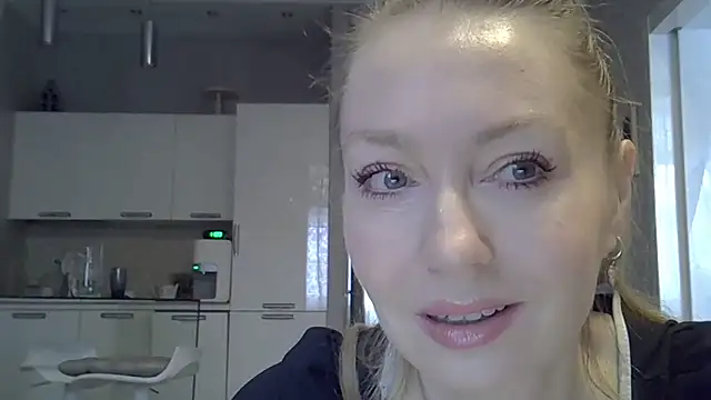 ZarinaSwift online show from 03.26.26