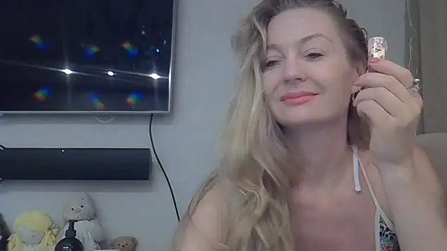 ZarinaSwift online show from 06.27.26