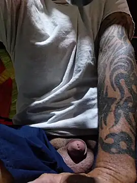 Snapshot of Hotbodyscottie chatting on 05.04.26 Hotbodyscottie online show from 05.04.26