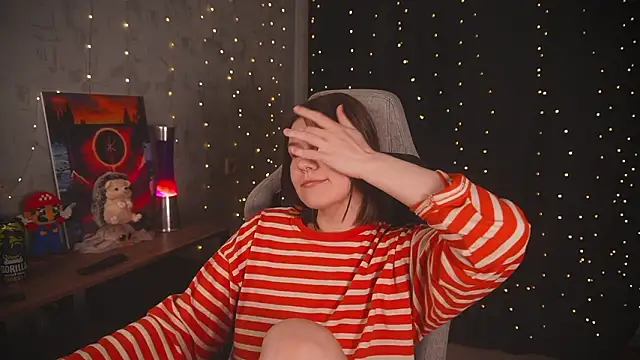 Snapshot of cuteamberlyyy chatting on 02.22.26 cuteamberlyyy online show from 02.22.26