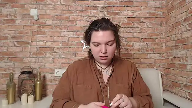 Amelia Kiss  online show from 01.29.25