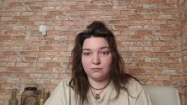 Amelia Kiss  online show from 02.03.25