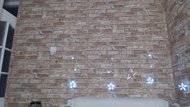 Amelia Kiss  online show from 09.16.25