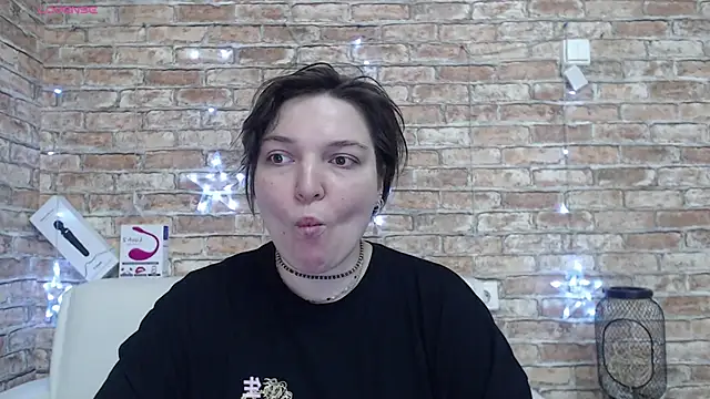 Snapshot of Amelia_Kiss_ chatting on 02.09.26 Amelia Kiss online show from 02.09.26