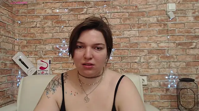 Snapshot of Amelia_Kiss_ chatting on 02.17.26 Amelia Kiss online show from 02.17.26