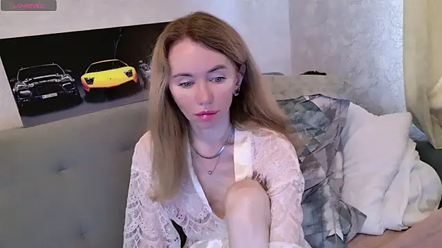 Snapshot of Bambixxxbaby chatting on 09.26.25 Bambixxxbaby online show from 09.26.25