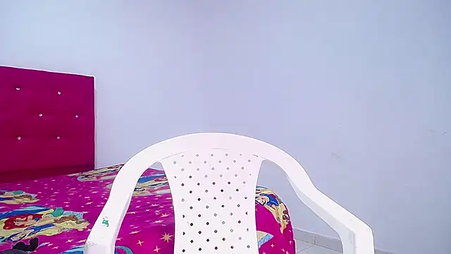 Snapshot of candy_dustano691 chatting on 02.14.25 candy dustano691 online show from 02.14.25