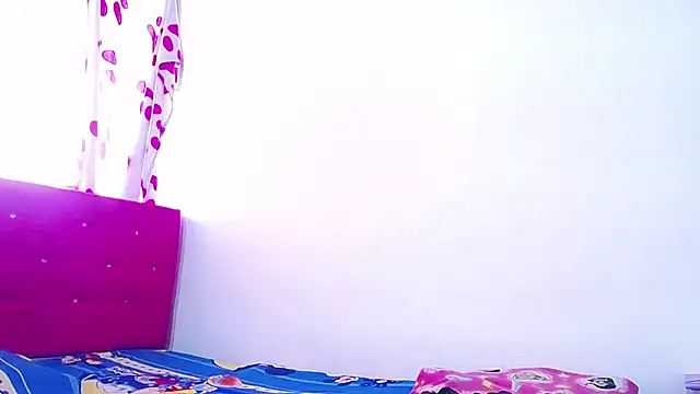 Snapshot of candy_dustano691 chatting on 09.27.25 candy dustano691 online show from 09.27.25