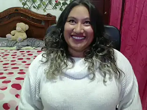 Snapshot of EmilyLove1014 chatting on 01.10.25 EmilyLove1014 online show from 01.10.25